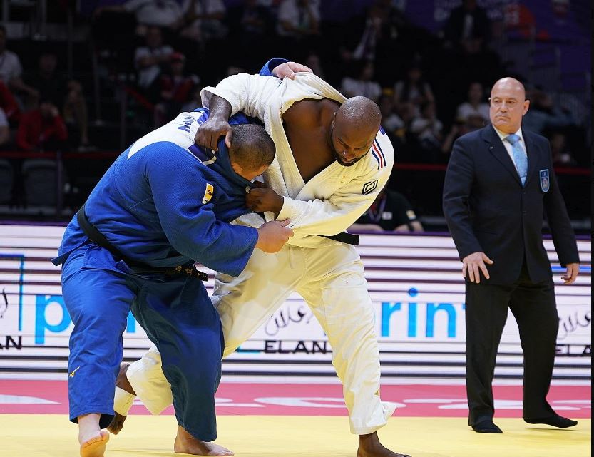 Teddy Riner se hisse en finale des championnats du monde de judo de Doha